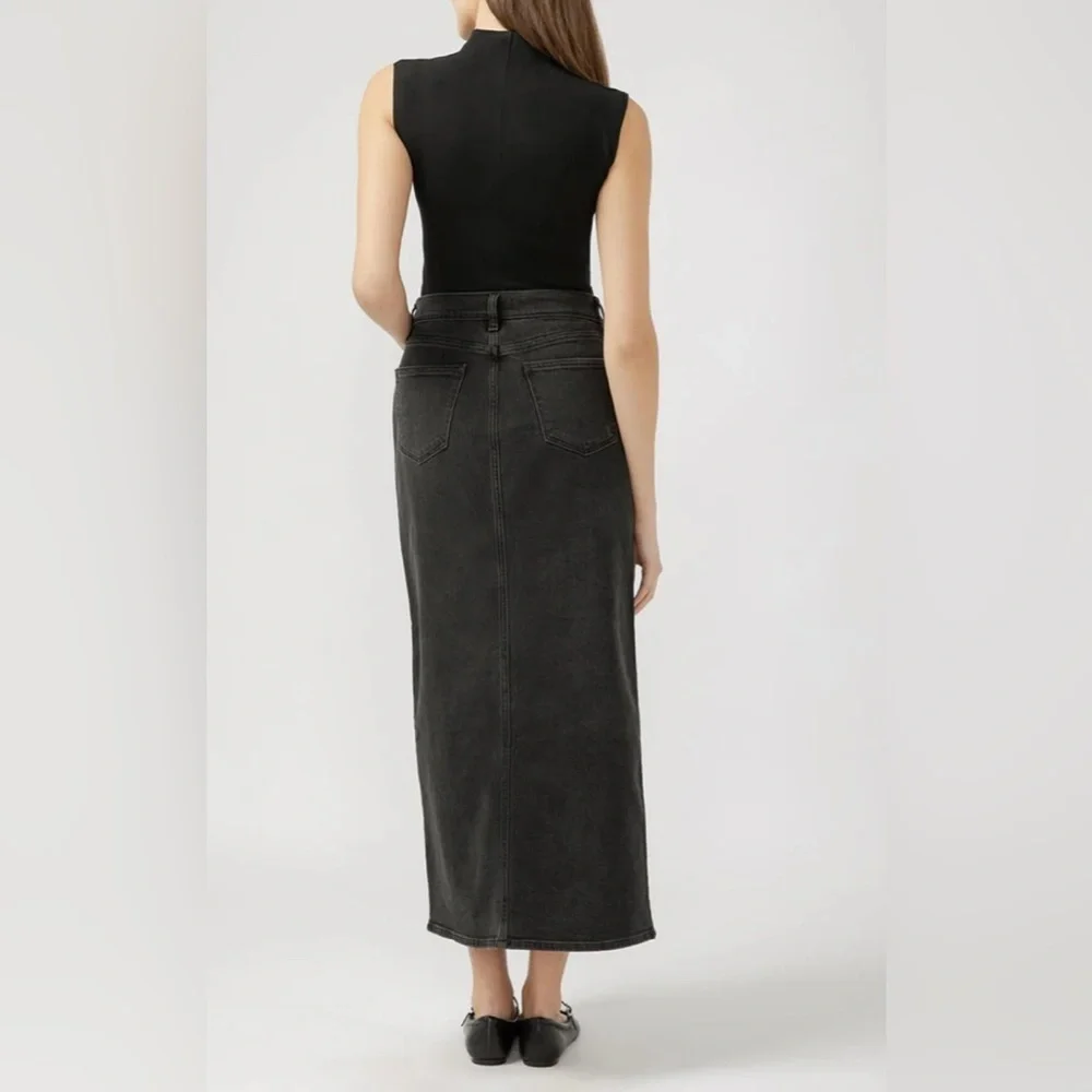 WEWOREWHAT Midi Skirt in Black. Size 26. NWT!